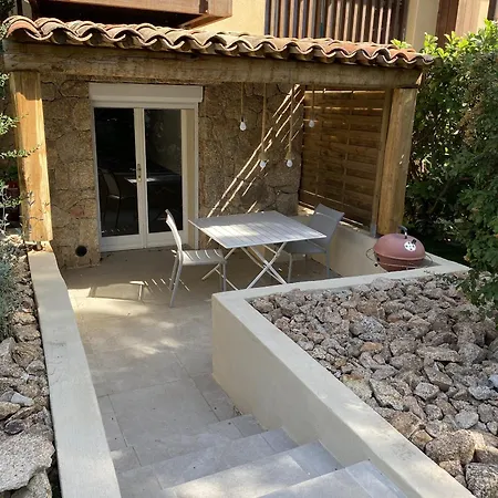 La * Favone